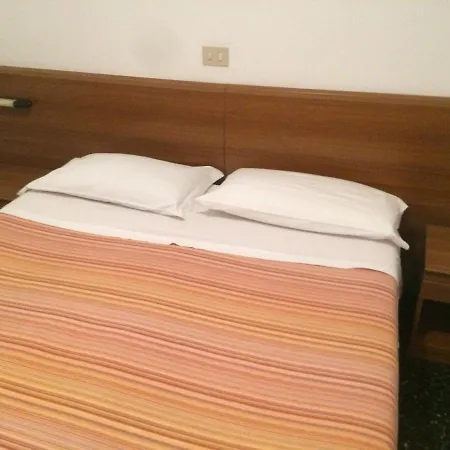 Hotel Gardenia فندق فينالي ليغوري