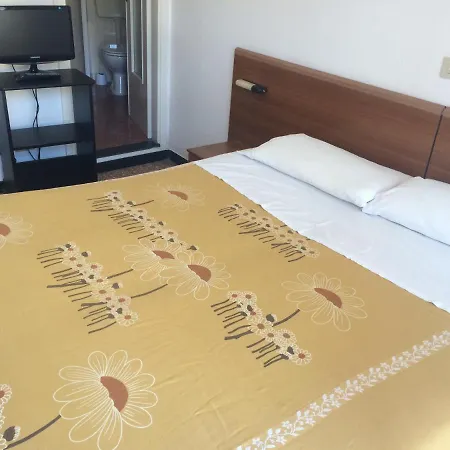Hotel Gardenia فندق *