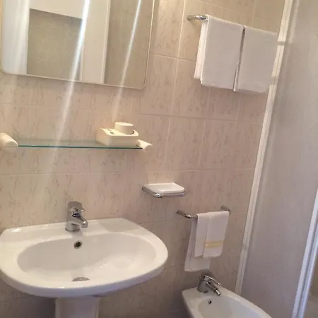 Hotel Gardenia فينالي ليغوري